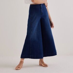 Anthropologie Maeve Blue Flare wide legged cropped ankle jeans size 27.